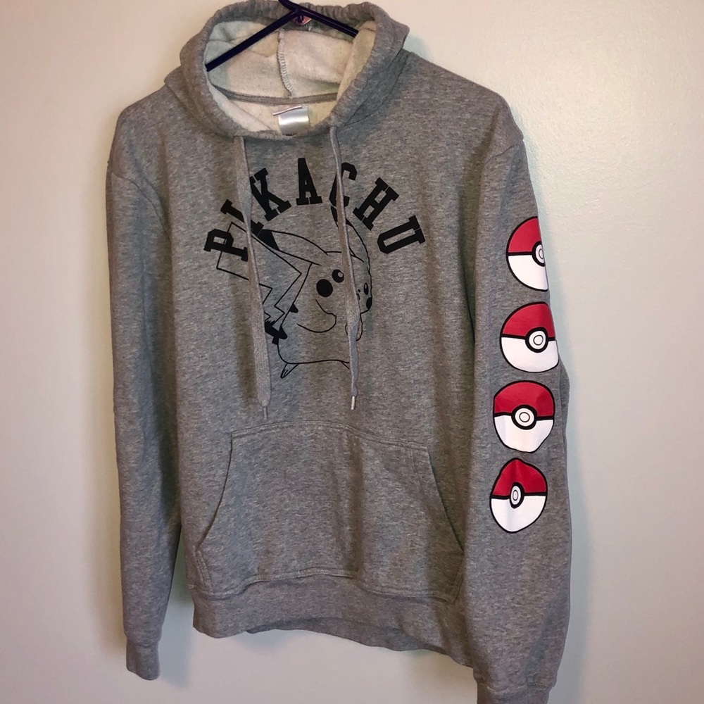 Pokémon Hoodie ⭐️